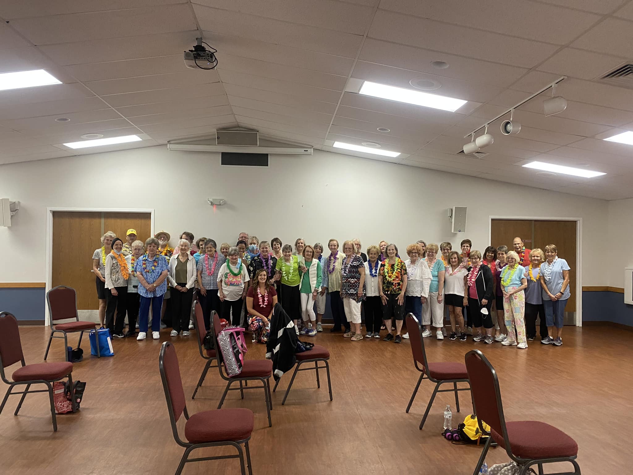 Arthritis exercise class at the Grand Blanc senior center posing for a group photo